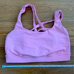Light pink lululemon sports bra